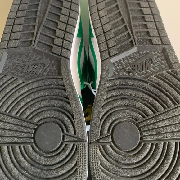❌SOLD❌Air Jordan 1 mid lucky green - Picture 11 of 13